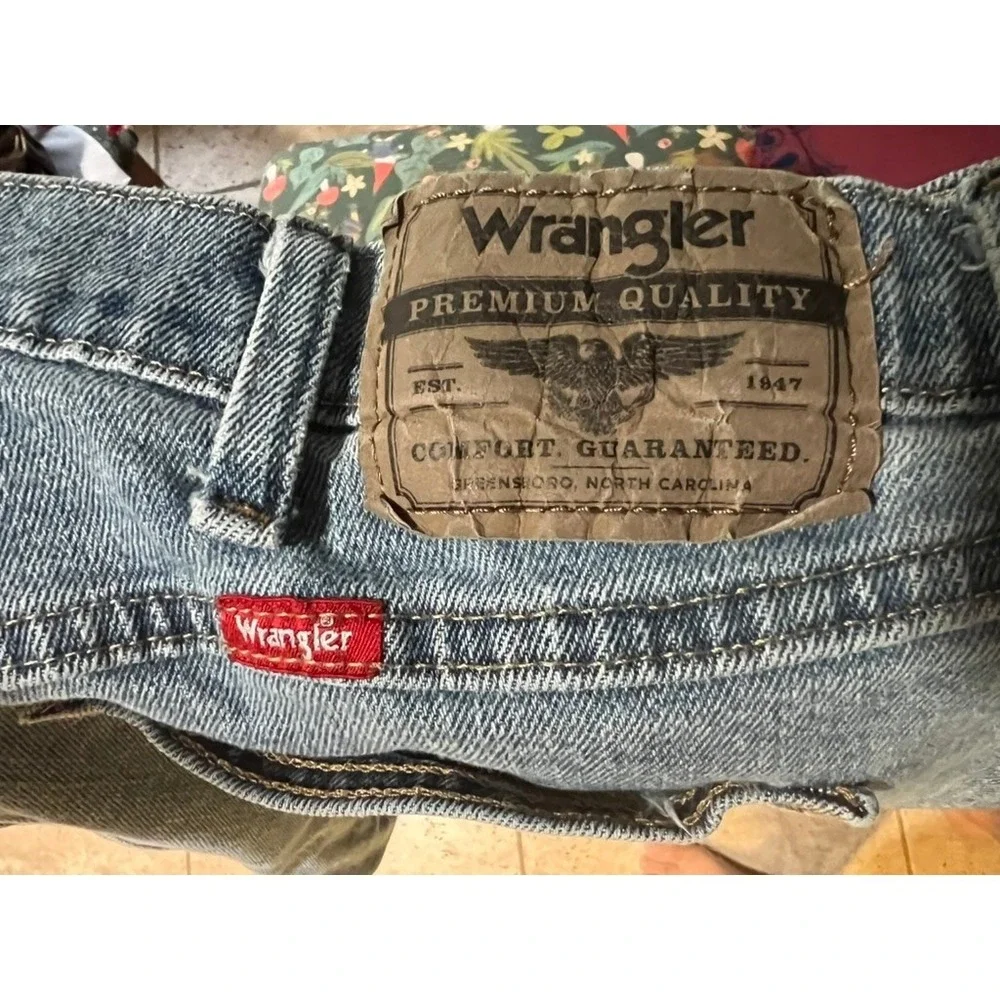 Wrangler Premium Quality Mens Straight Leg Jeans Blue 38x32 Medium Wash